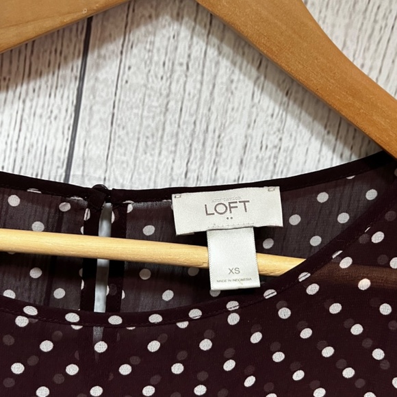 Ann Taylor Sheer Polka Dot Top in Dark Maroon Size XS - Picture 6 of 12